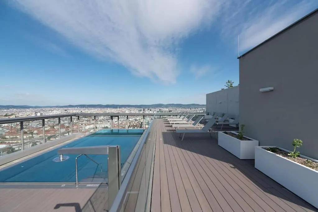 شقة Hoch Hinaus, Neu Und Stilvoll Mit Pool Am Dach فيينا النمسا