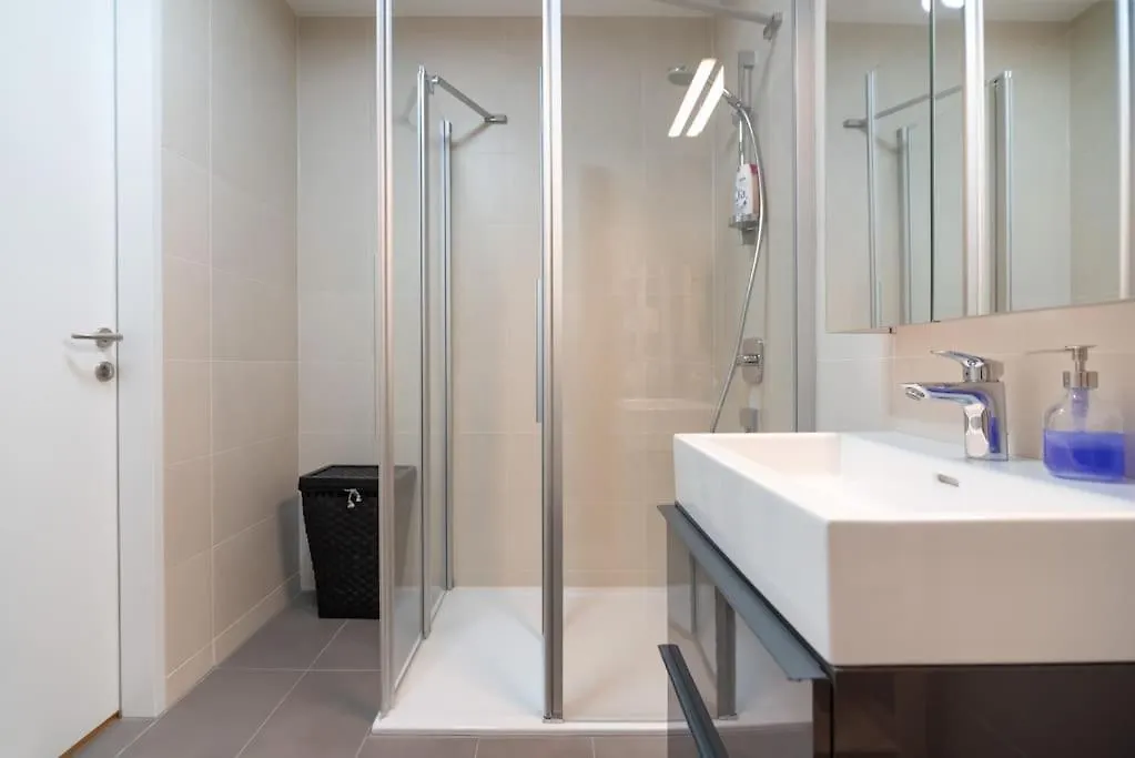 شقة Hoch Hinaus, Neu Und Stilvoll Mit Pool Am Dach فيينا النمسا