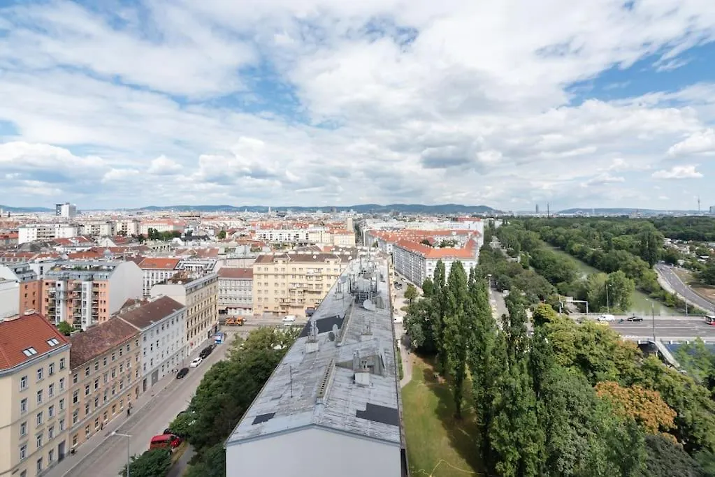 Apartament Hoch Hinaus, Neu Und Stilvoll Mit Pool Am Dach Wiedeń