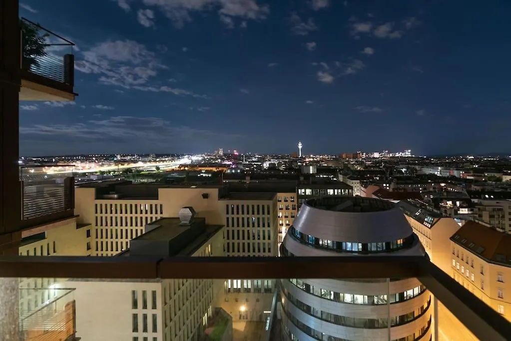 Apartament Hoch Hinaus, Neu Und Stilvoll Mit Pool Am Dach Wiedeń