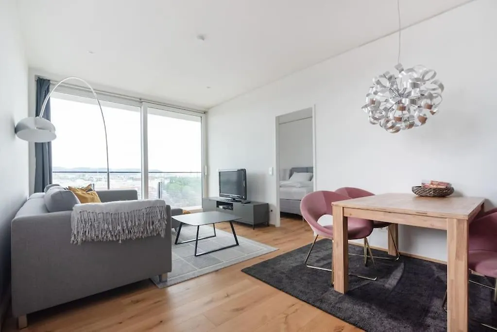 Apartament Hoch Hinaus, Neu Und Stilvoll Mit Pool Am Dach Wiedeń