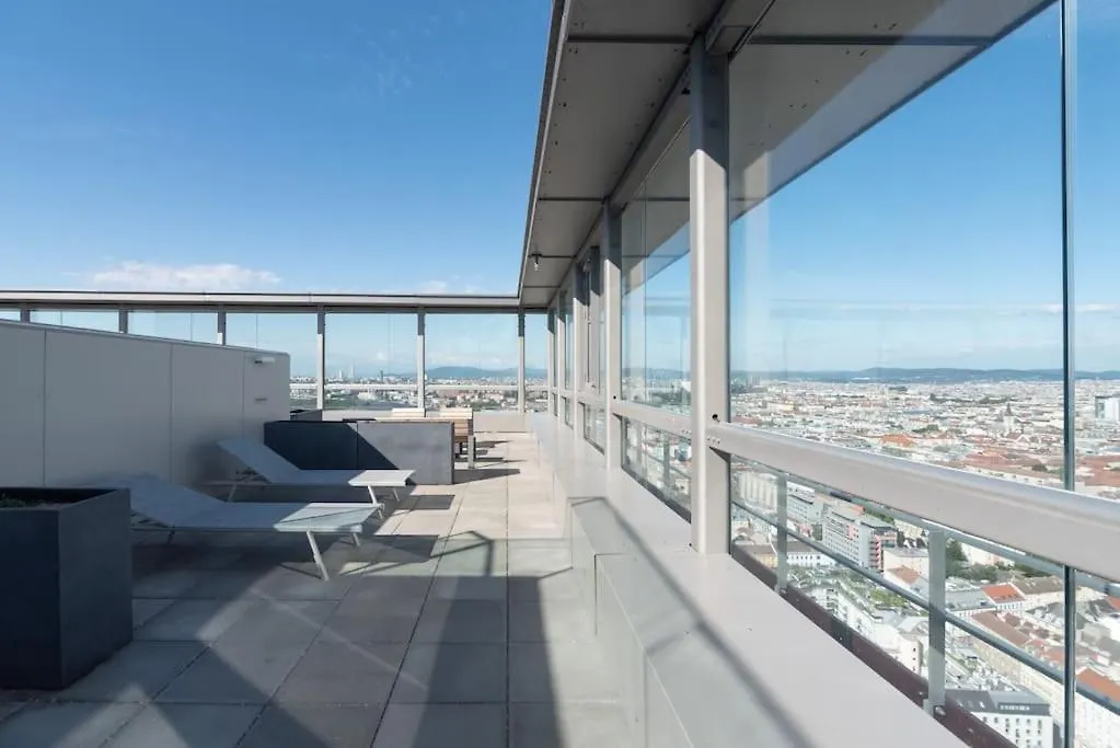 Apartament Hoch Hinaus, Neu Und Stilvoll Mit Pool Am Dach Wiedeń