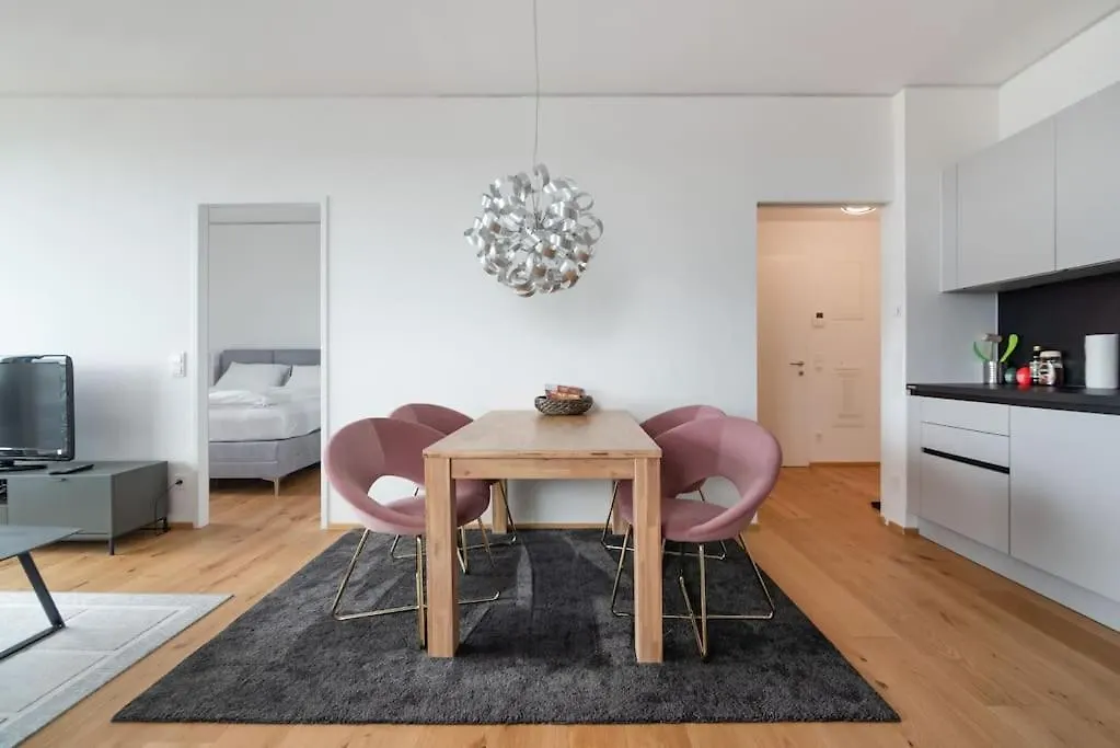 Hoch Hinaus, Neu Und Stilvoll Mit Pool Am Dach Apartment Viena