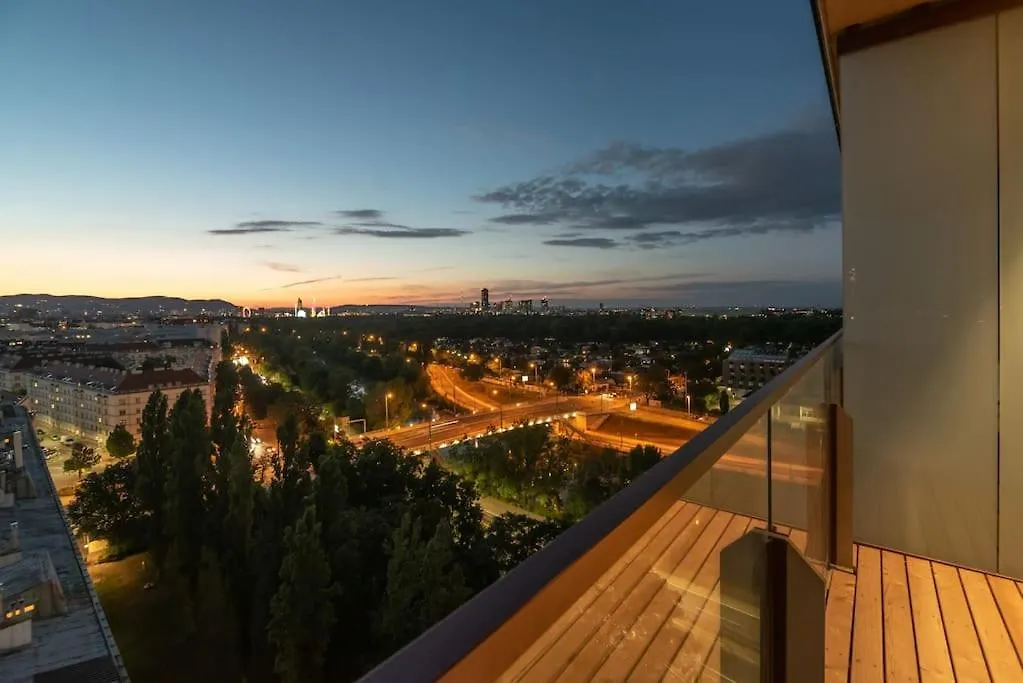 Hoch Hinaus, Neu Und Stilvoll Mit Pool Am Dach Apartment Viena Austria